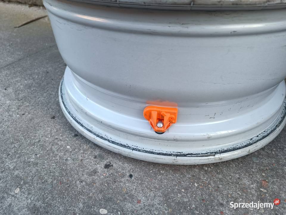 Komplet felgi opony Wronki