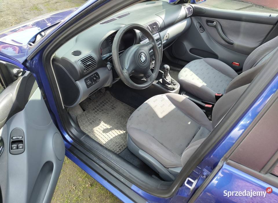 Seat Leon 14 benzyna klimatyzacja hak przebieg centralny zamek Bobrek