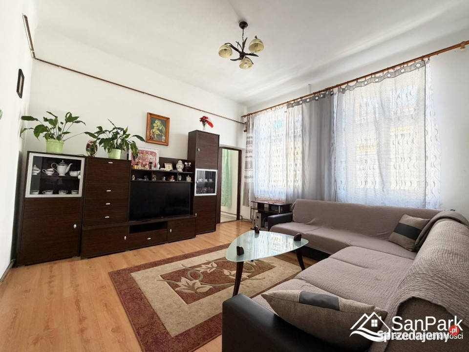 Do sprzedaży mieszkanie 82m2 4pok Lesko 6707zł/m2
