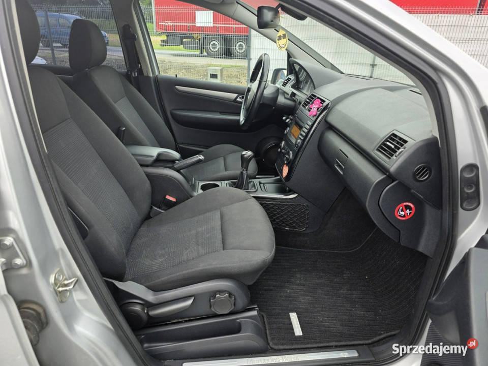 Mercedes A 180 A180 20CDi 109 2011r Klimatyzacja