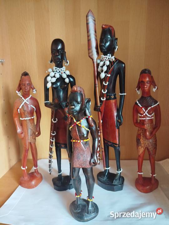 Afrykańskie rzeźbione plemienne figury Masajów Barnimie