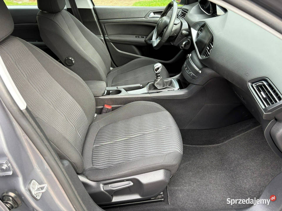 Peugeot 308 hatchback 16 HDI 120 Nawigacja Hak 1560cm3 sprzedam