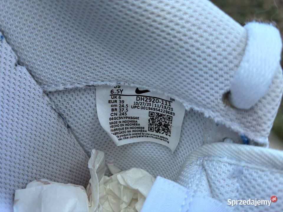 Nike Sportswear AIR FORCE 1 LE UNISEX Sneakersy Świdnik