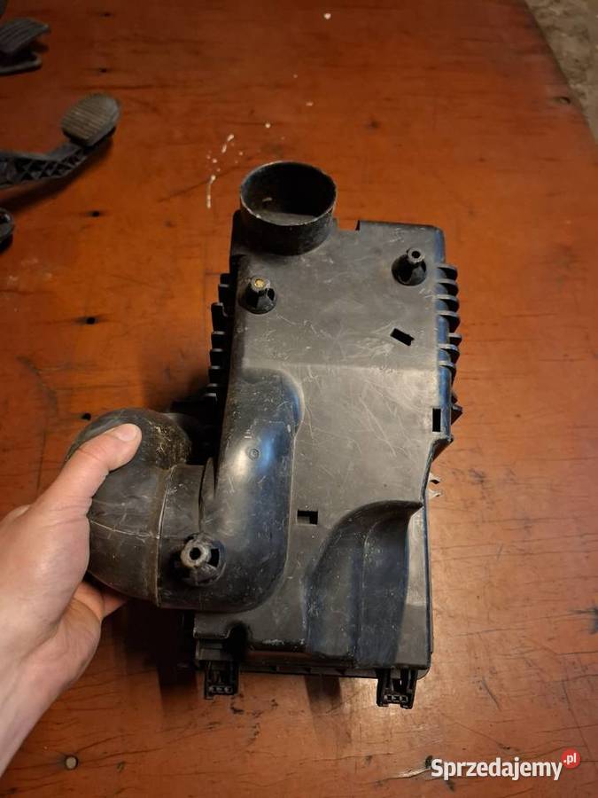 Obudowa filtra powietrza Mazda 6 GG GY 20 diesel Przyborów