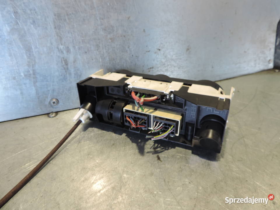 PANEL NAWIEWU KLIMATYZACJI VW POLO IV 9N Nowy Sącz