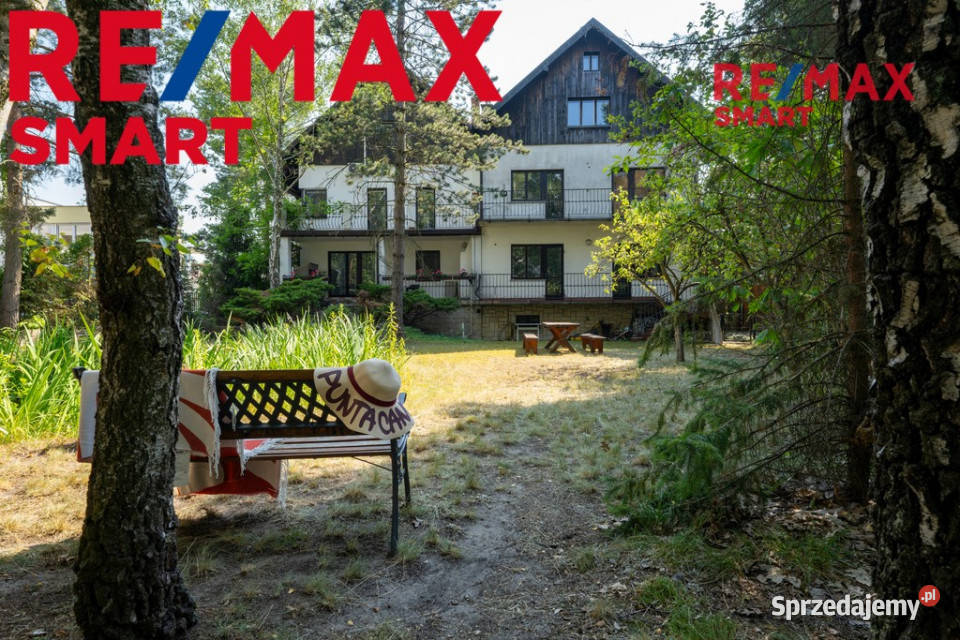 Dwa bliźniaki na dużej działce w Wawrze Warszawa
