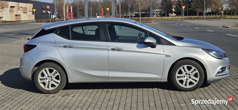 Opel Astra KSalon Polskaniski przebieg