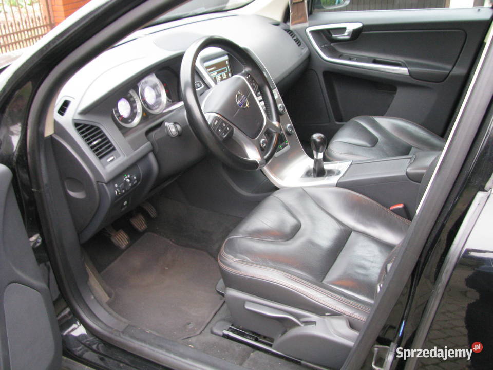 Sprzedam VOLVO XC 60 2013r przyciemniane szyby