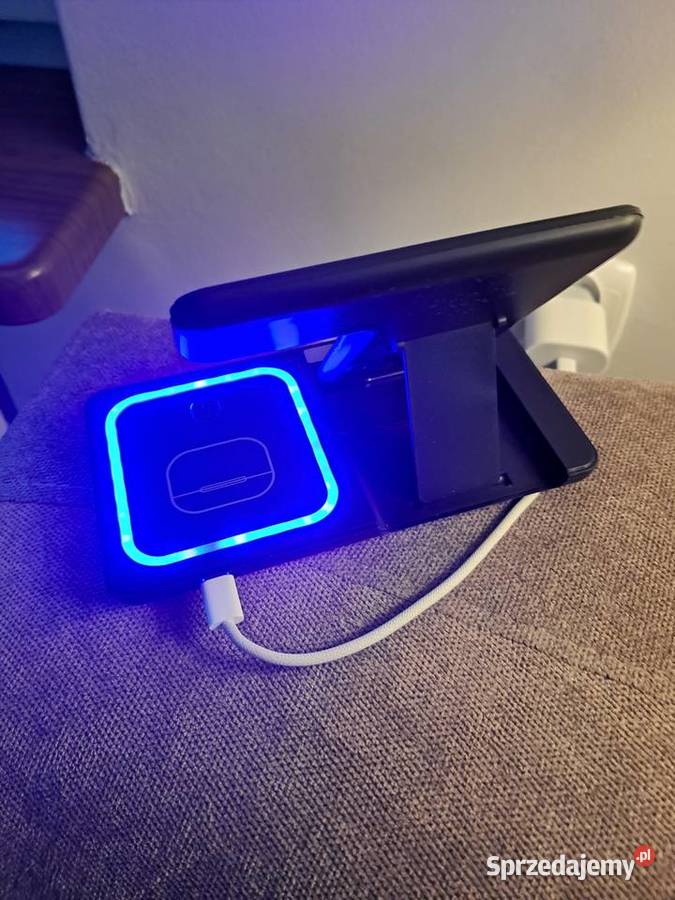 nowa ładowarka indukcyjna 3w1 uszkodzone Sandomierz