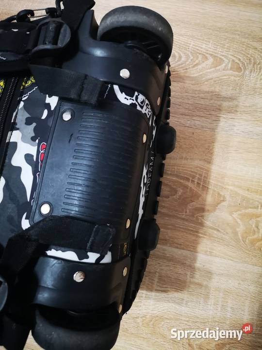 Plecak na kółkach czarny z rączką świętokrzyskie Kielce sprzedam