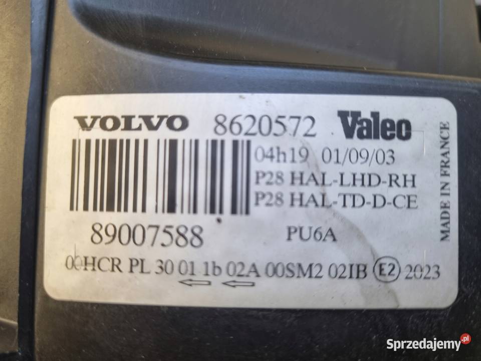 LAMPA PRAWA Volvo XC90 prawy przód przednia osobowe Lampy przednie Chełm