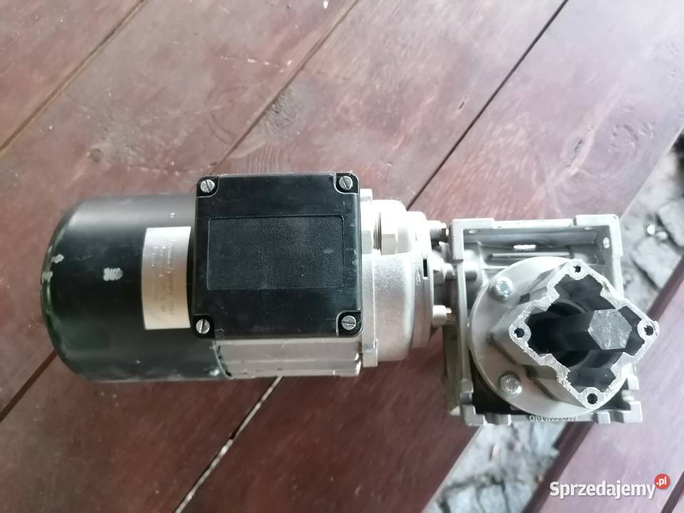 Sprzedam silnik z motoreduktorem Lenze BAF634B7 Elektronika Rzgów