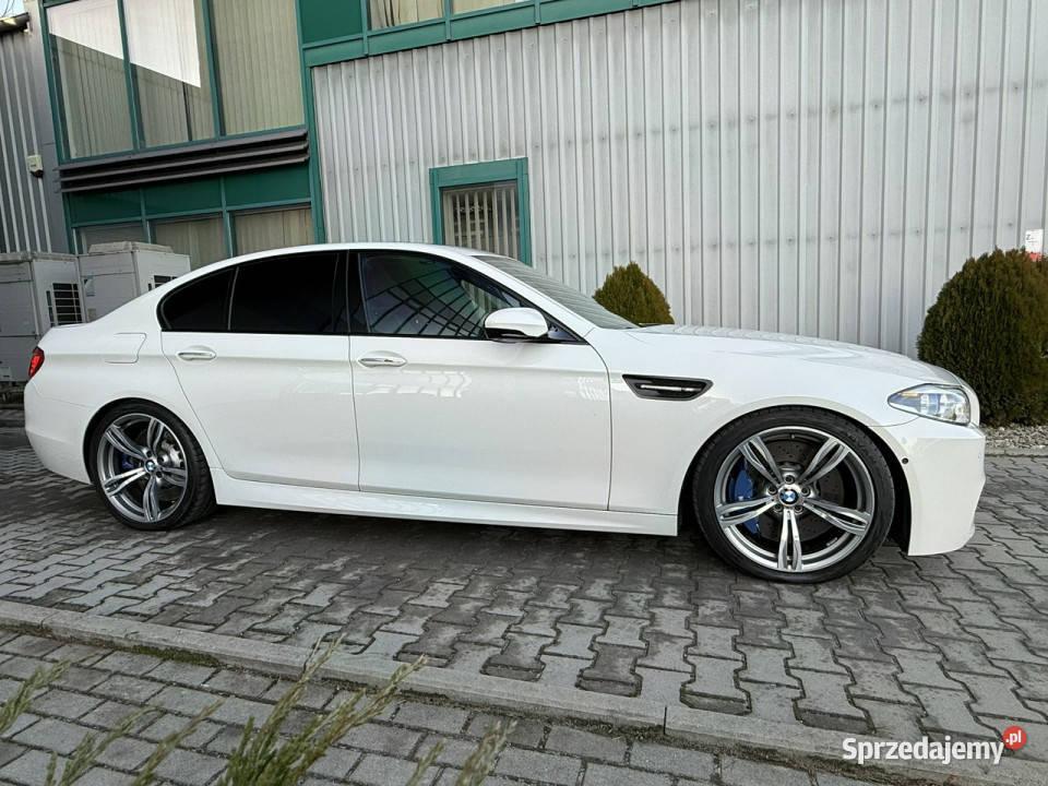 BMW M5 FVAT23 560 Bezwypadkowy Mały przebieg V aluminiowe felgi BMW Węgrzce