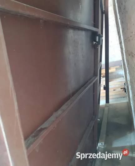 Drzwi garażowe z futryną wierzeje 300 x 250 mazowieckie Warka