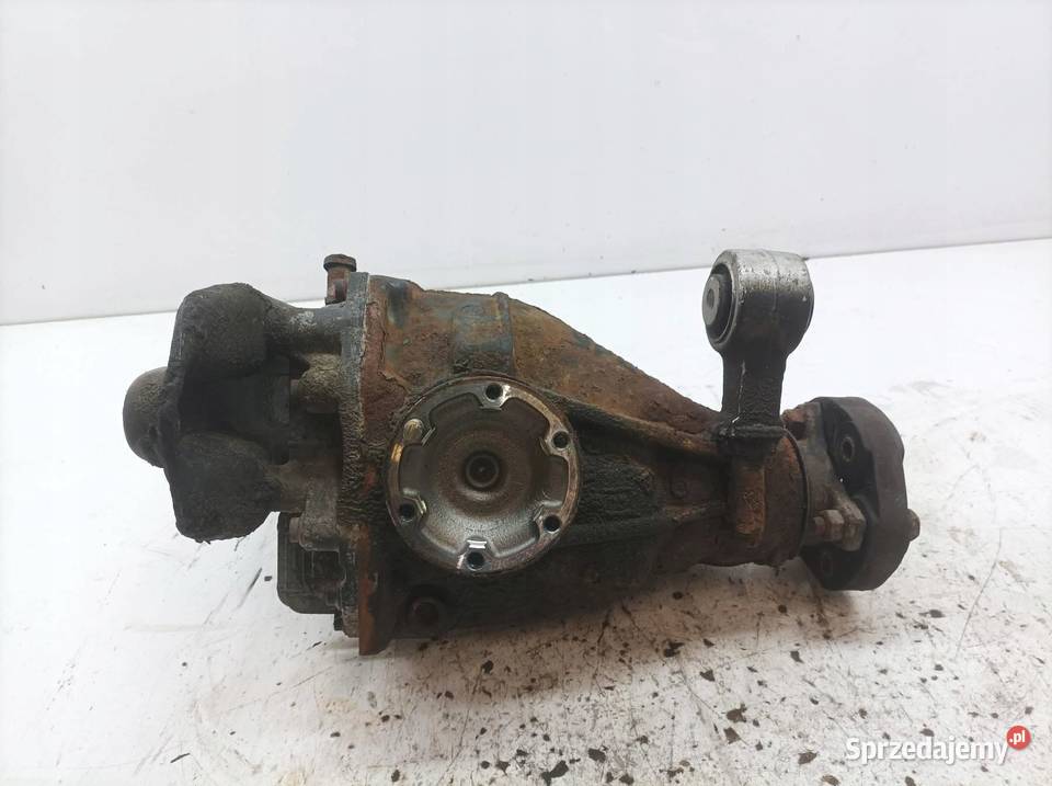 DYFERENCJAŁ MOST TYŁ 32 B 307 MercedesBenz świętokrzyskie