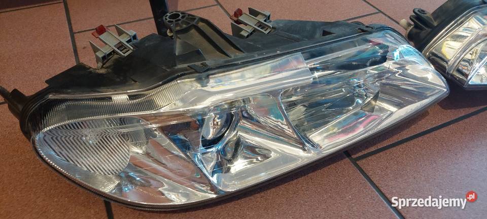 Komplet reflektorów przednich Peugeot 406 coupe śląskie sprzedam