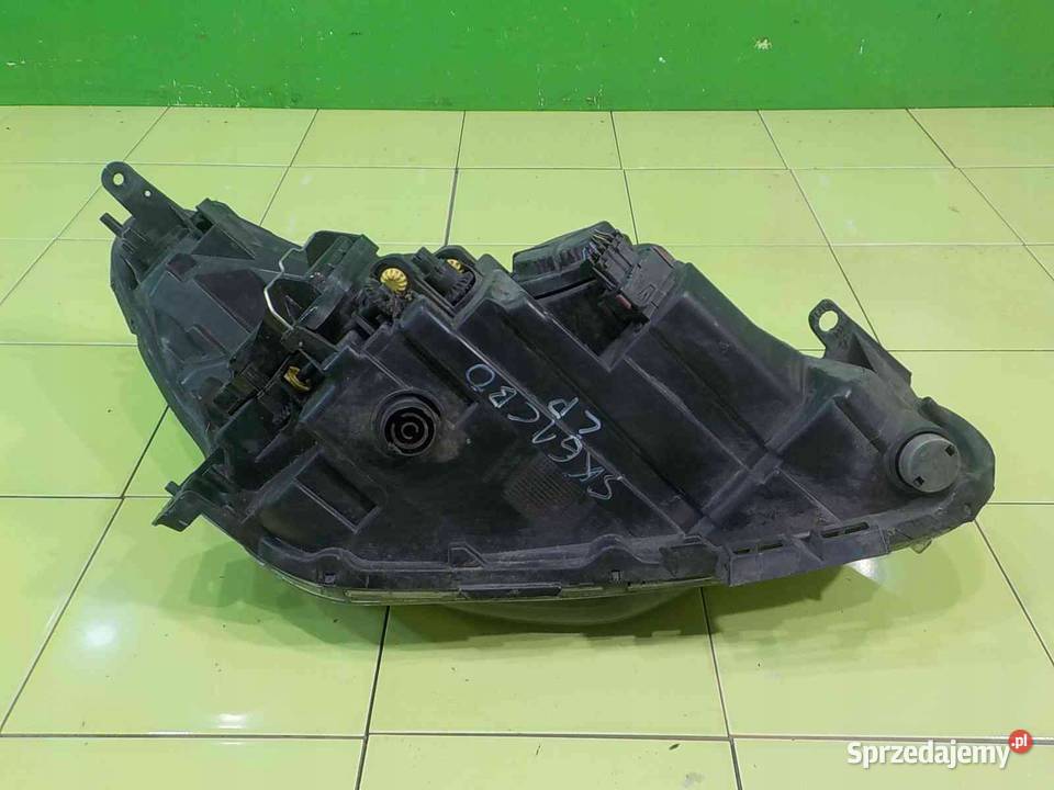 OPEL CORSA D LIFT 12 B 12r lampa lewa przod osobowe sprzedam