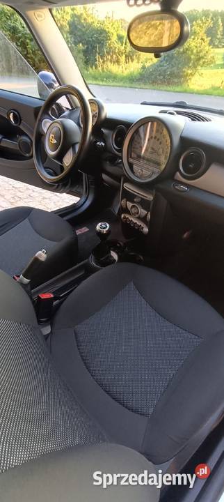 Mini Cooper R56 16 benzyna 120 2006 Rok produkcji 2006 lubelskie Piaski