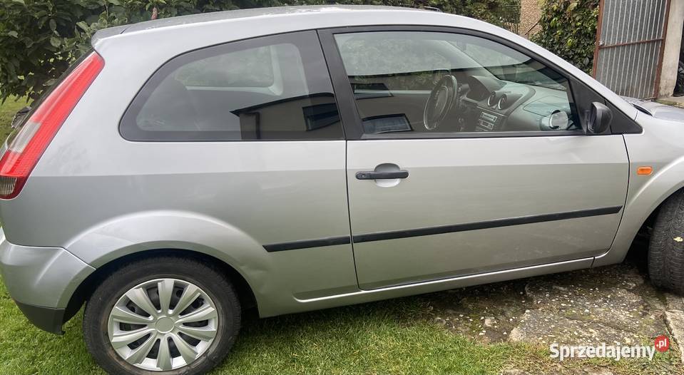 Ford Fiesta mały przebieg 60KM sprzedam