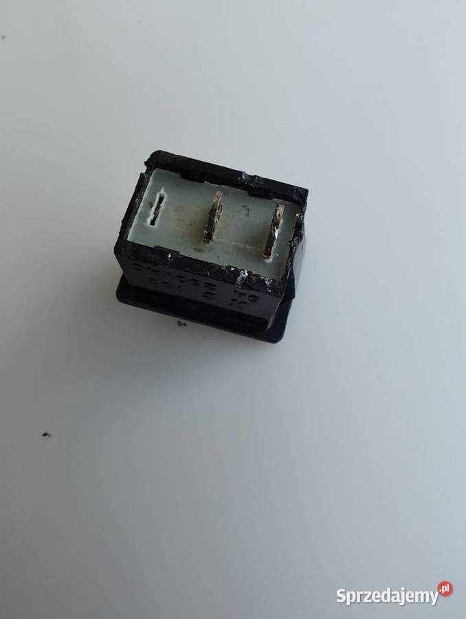 Przełącznik włącznik kolyskowy 2 pin KC 103 6A Olecko sprzedam