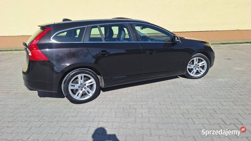 Volvo V60 Sumum 20 D 190 190KM V60 Zamość