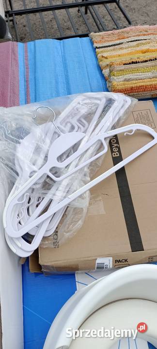 Wieszaki drewno plastik 3 kolory białe lubuskie Gorzów Wielkopolski