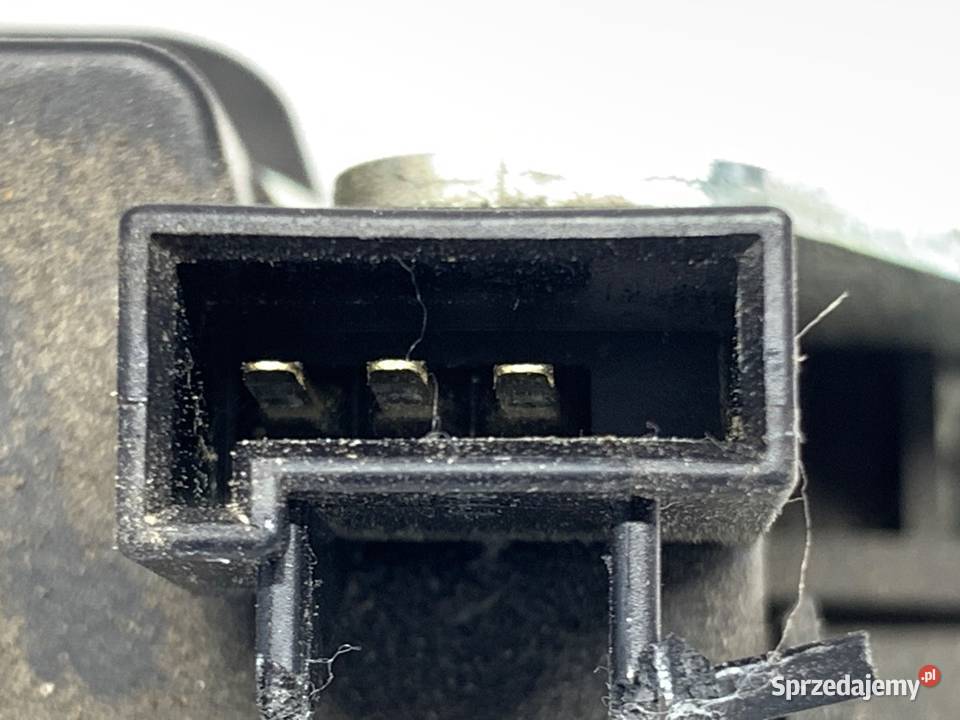 ZAMEK KLAPY TYŁ OPEL ASTRA H Hatchback 13117285 podkarpackie