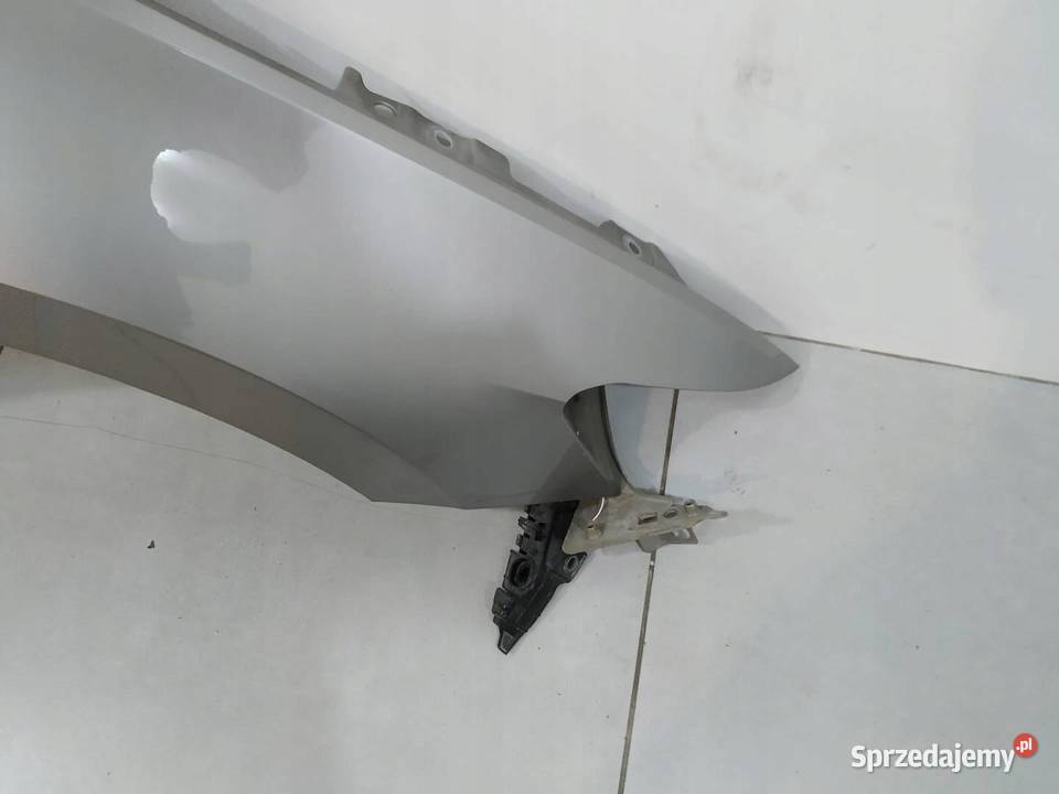 BŁOTNIK PRAWY PRZÓD LB7W VW Volkswagen Passat Rok produkcji 2016 sprzedam