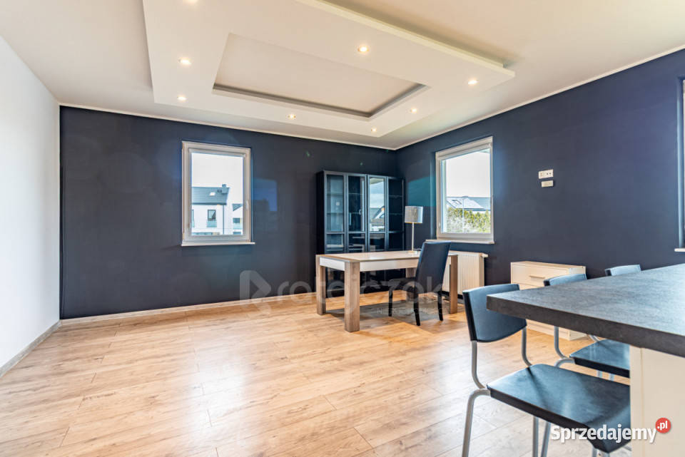 sprzedaży mieszkania 8146m2 4 pokojowe Kosakowo pomorskie