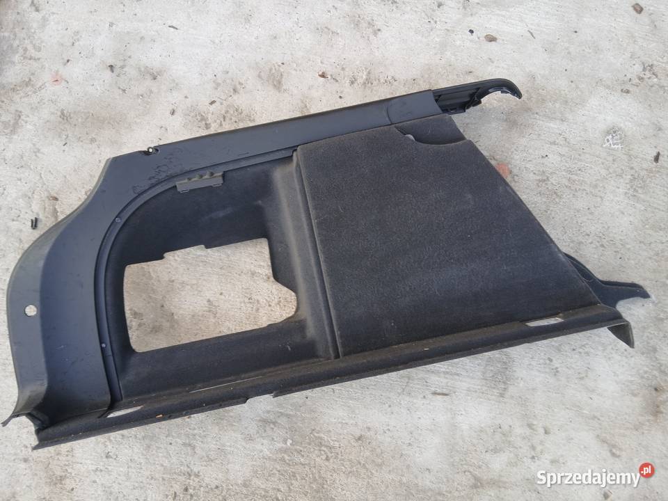 Audi A4 B6 B7 Avant boczek bagażnika Lewy czarny Rok produkcji 2004 Tapicerki samochodowe