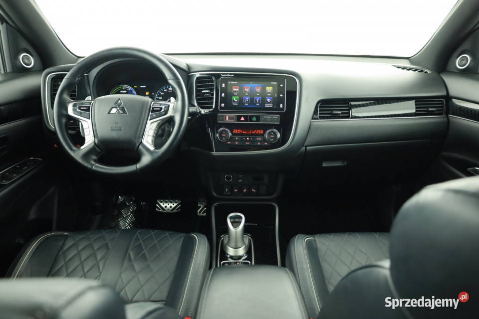Mitsubishi Outlander 24 PHEV relingi dachowe Mitsubishi Piaseczno