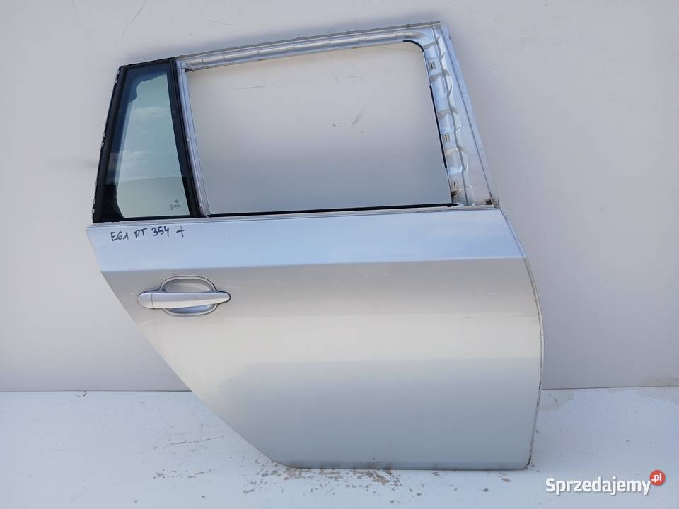 DRZWI PRAWE TYLNE BMW E61 3547 TITANSILBER Strzyżewice