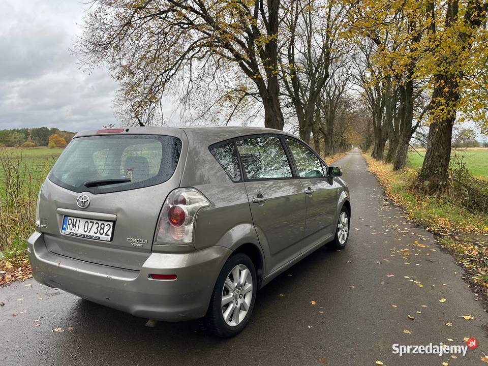 Toyota Corolla Verso 20 diesel 116 ekrany dvd Tarnobrzeg