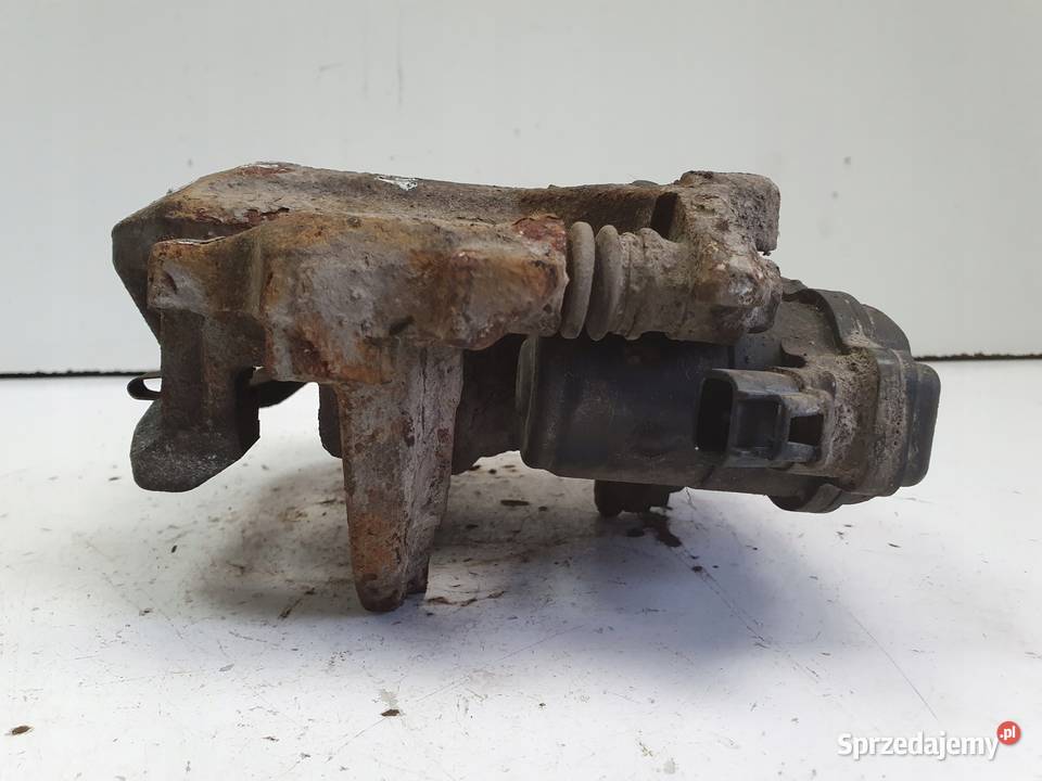 Lexus UX TYLNY ZACISK HAMULCOWY prawy tył osobowe