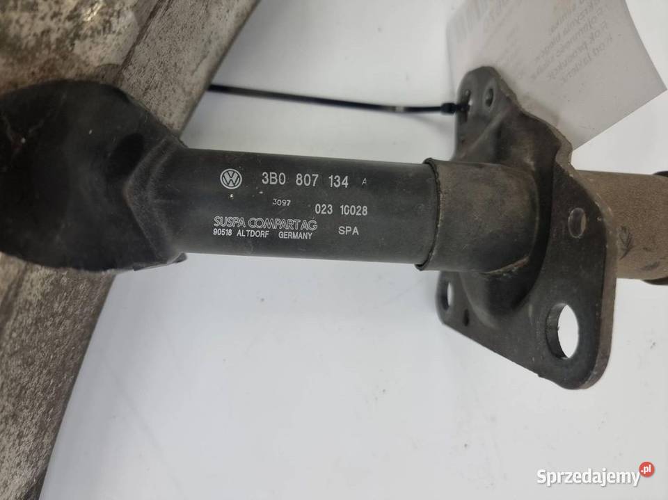 BELKA ZDERZAKA PRZÓD VOLKSWAGEN PASSAT B5 Lipno