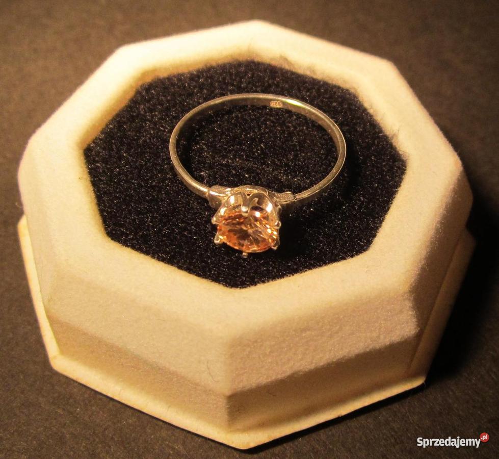 Pierścionki srebrne pr 925 Swarowski srebrne podlaskie