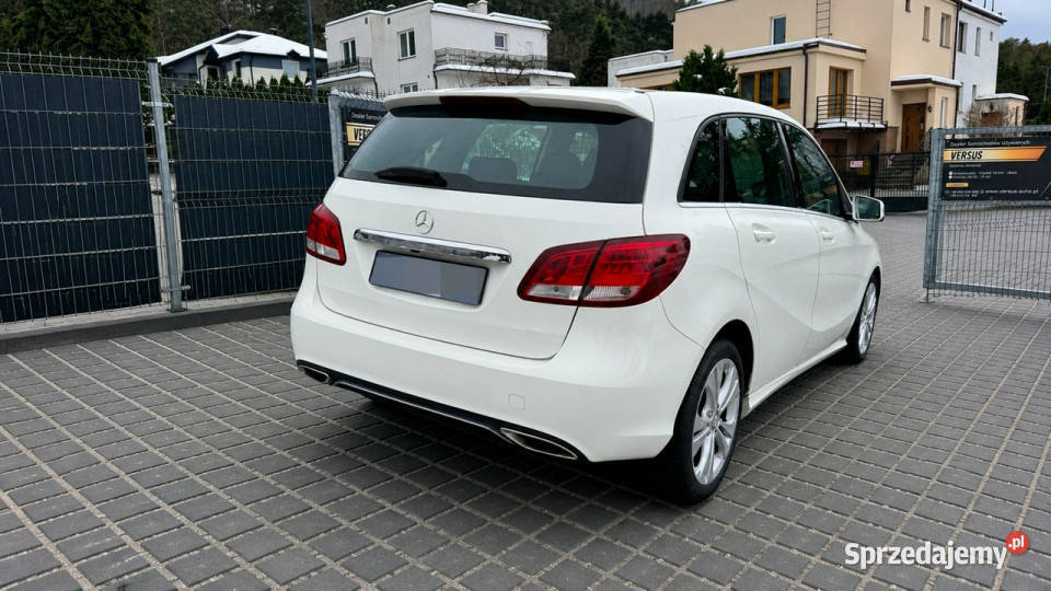 Mercedes B 250 4Matic Aut Skóra Kamera Elfotele komputer pokładowy pomorskie Gdynia sprzedam