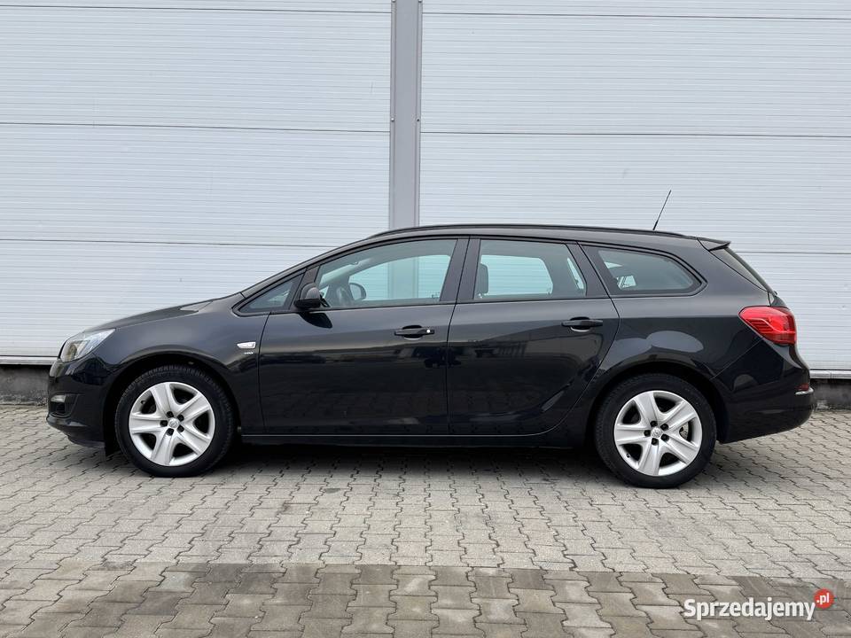Opel Astra J 14 Turbo 120 2014r 152 505 Kombi gniazdo USB podkarpackie Rzeszów