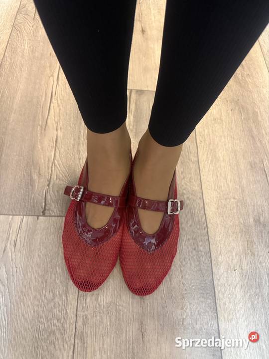 49 Czerwone siateczkowe baleriny wieczorowe z Kraków