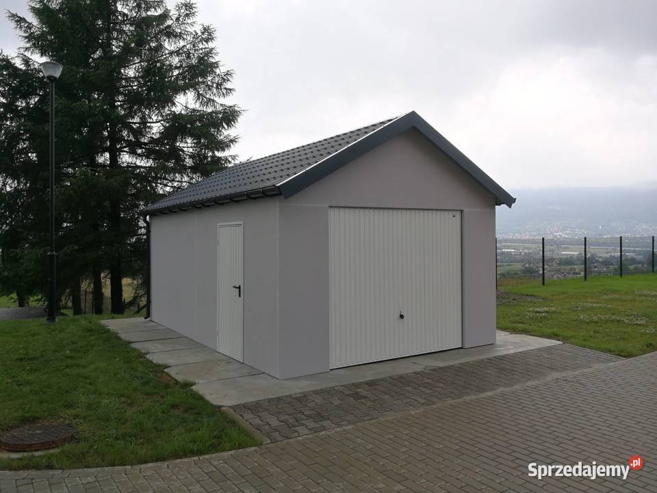 Garaż dwuspadowy nieocieplony tynkowany samodzielny