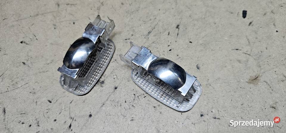 Lampka bagażnika mercedes w211 2118201601 Zbąszyń