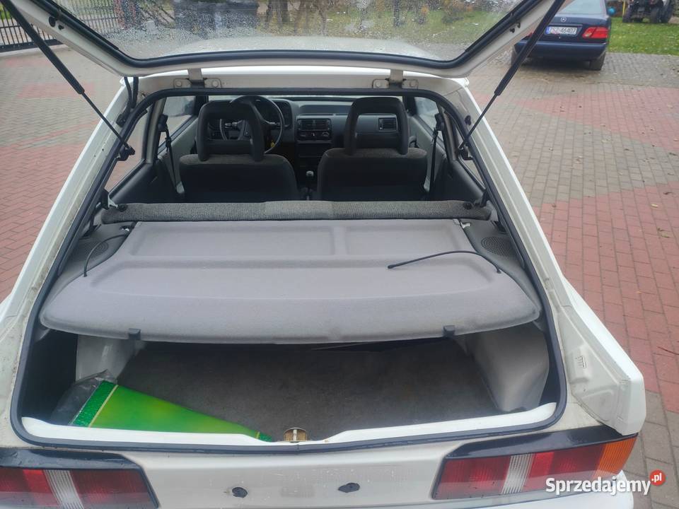 SUPRR koazja 40 Letni Klasyk Ford Escort 55 Krągi