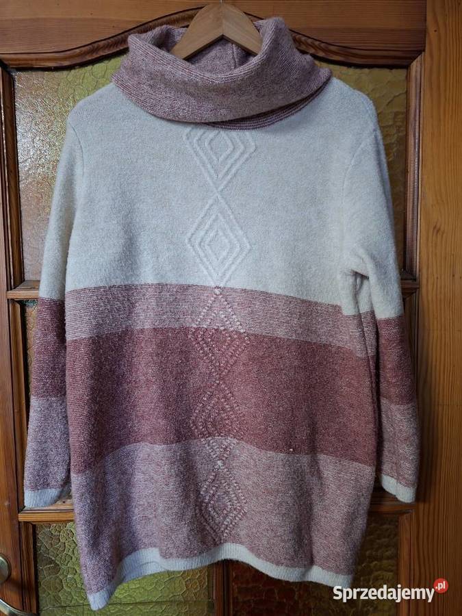 Sweter z golfem Środa Wielkopolska
