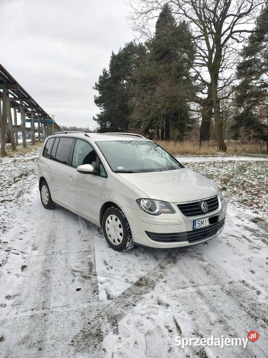 VW Touran 20TDI nieuszkodzony Gostyń