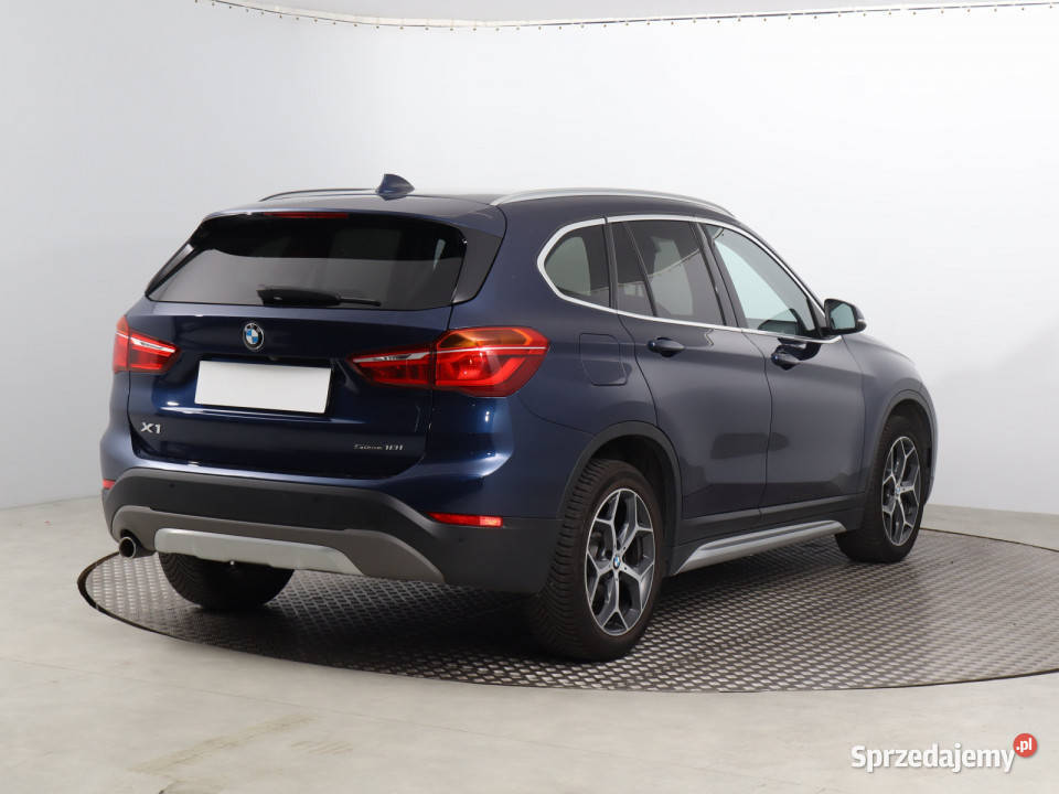 BMW X1 sDrive18i elektryczne lusterka X1 Bielany Wrocławskie