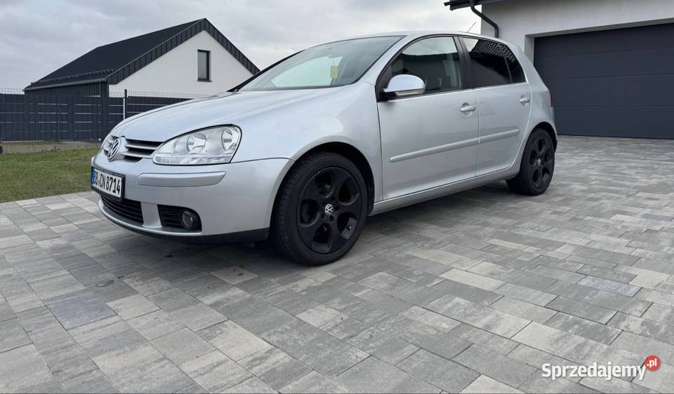 Volkswagen Golf 1.6 benzyna MPI