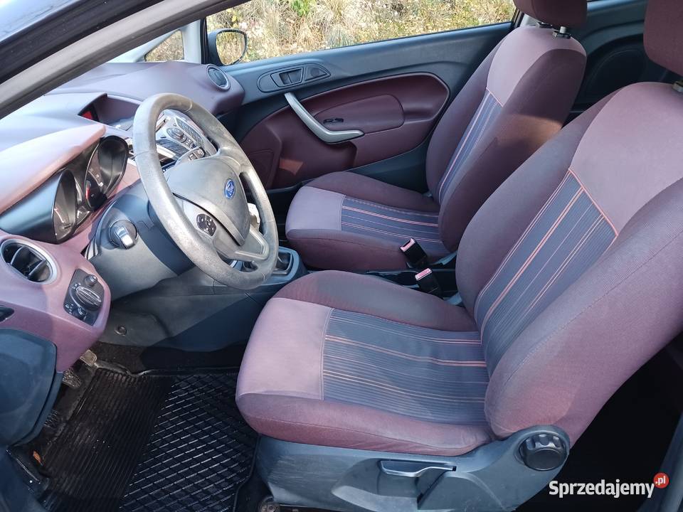 Ford Fiesta 12 benzyna 2009r 82 Bezwypadkowy garażowany