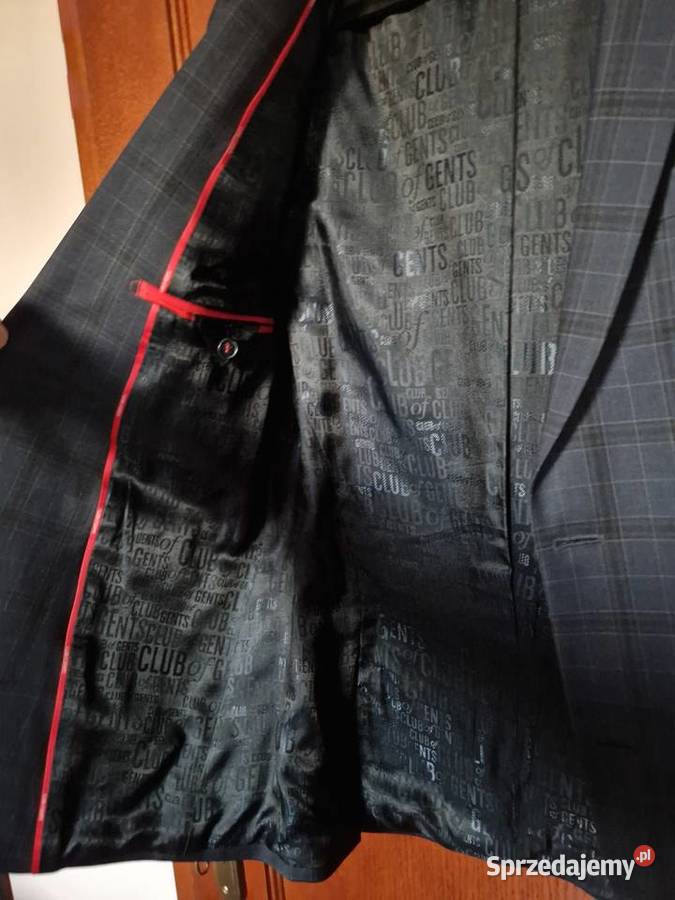 Nowy granatowy garnitur z metką na studniówkę Bibice