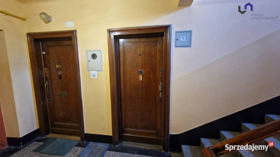 Sprzedam mieszkanie Kraków 8785m2 3 pokoje kamienica Sprzedaż sprzedam