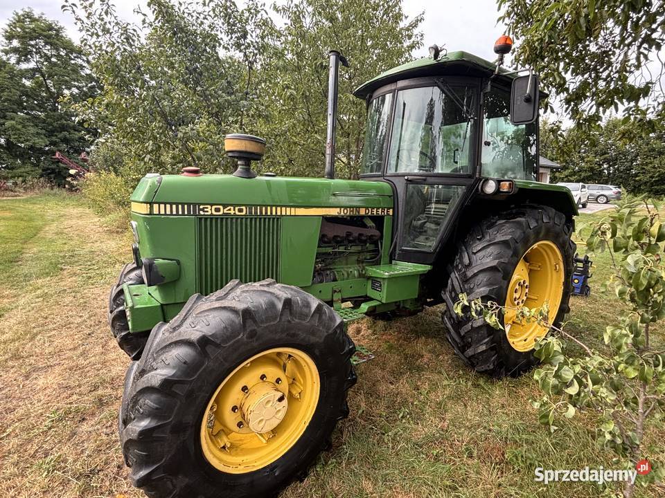 John deere 3040